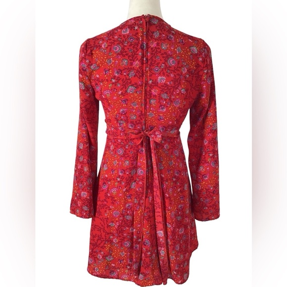 Emerald Sundae Red Floral V Neck Long Sleeve Mini Dress Size Small - Picture 4 of 11
